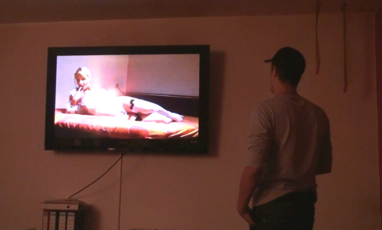 TV-Schlampe im echten Leben – Fremdgehen in Nylons und High Heels